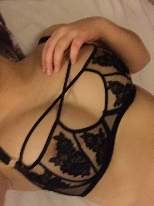 abigailwhitney:  This bra costed me so much money, you should all admire my expensive taste