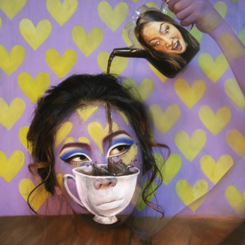 wetheurban:  Optical Illusion Makeup Looks, Dain Yoon 22-year-old South Korean artist Dain Yoon uses a combination of makeup and paint to create mind-blowing optical illusions on her face and hands.  Instagram.com/WeTheUrban 