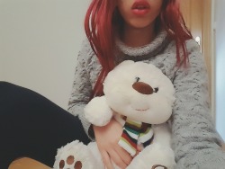 lauratrap:  Does anyone wants some cuddles?