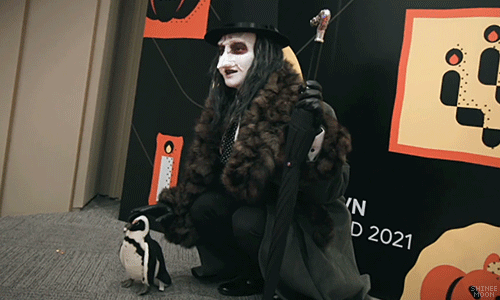 SM HALLOWEEN HOUSE 2021 Behind The Scene ONEW The Penguin