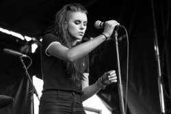 kellymason:  Lynn Gunn of PVRIS Warped Tour