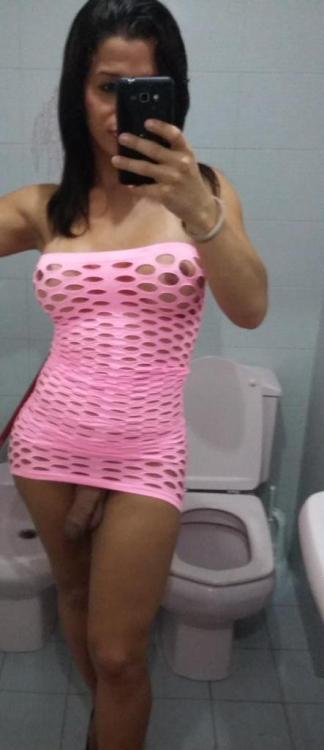 travestis-bonitas:  Helen Ruffhttp://helenruff.com/ adult photos