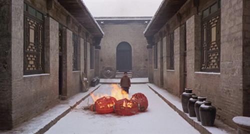 celibatemachine:Da hong deng long gao gao gua // Raise the Red Lantern (1991, Zhang Yimou)