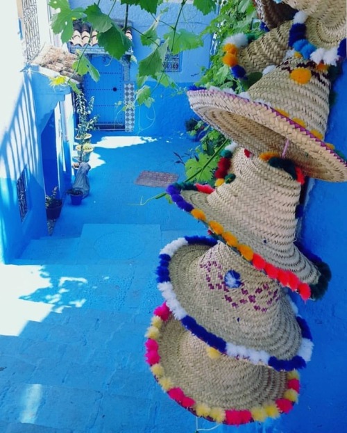 moroccan-kaftan:Morocco Chefchaouen, the blue city