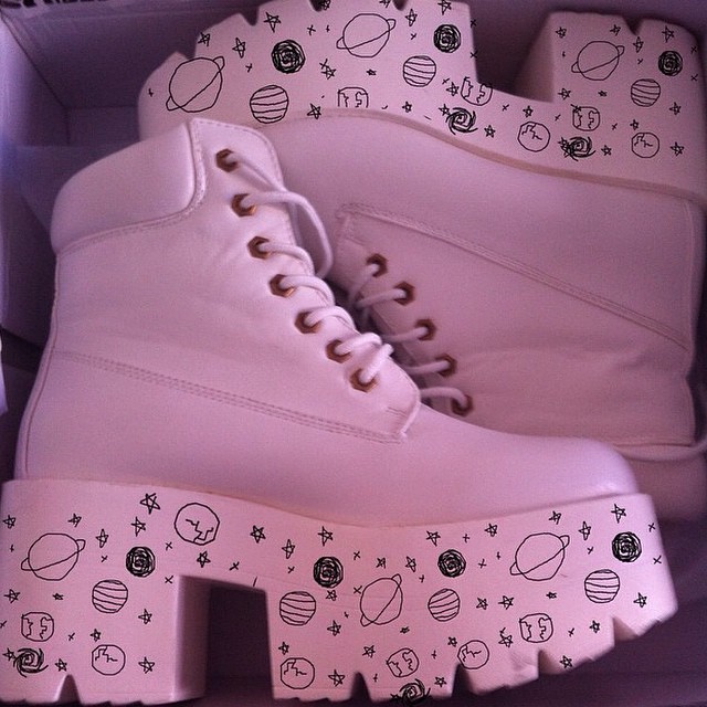 shopjeen:  @bubblegumbitch.jpg got her platform work boots from SHOPJEEN.com! 💖😍😍💖