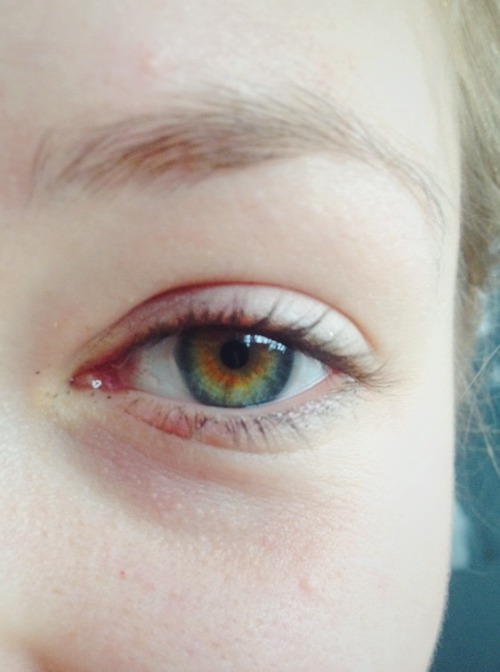 acid-jazz:My girlfriend’s eye.