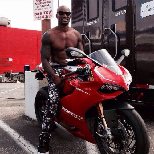 Porn photo brolovetimes:  Tyson Beckford is ready for