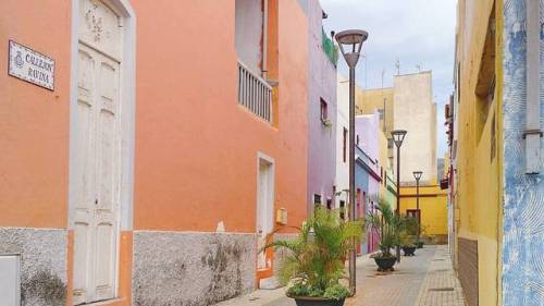 En los callejones y pasajes. Antes de los cruceros, cuando éramos un barrio de pescadores #la_magua 