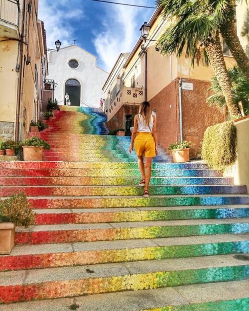 La chiesa di Santa Lucia ad Arzachena in una foto di Roberto Biddau @zefiro82Mostrate la bellezza 