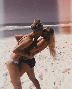 girlcouples: anotherlesbianandwhat:  xxx