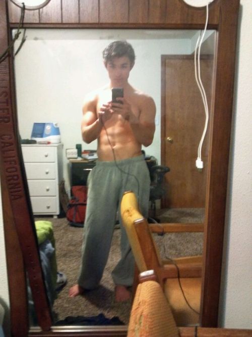 Bco original - 18yr old hottie. Reblog and like if you want his hot rod.