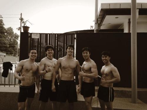 hlthemusclelover: sgeyecandies:sghard:justshootit:Now who says NTU doesn’t have hot guys? =PYum yum.