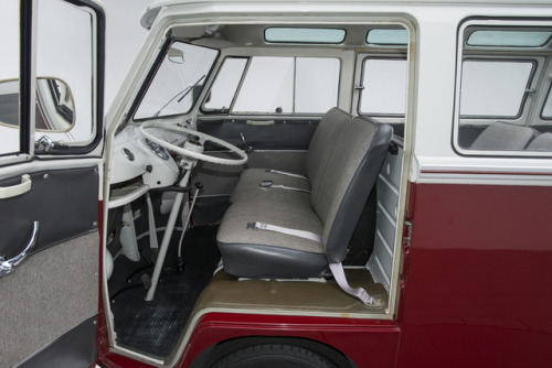 psychoactivelectricity: 1966 Volkswagen Kombi 21 Window Bus