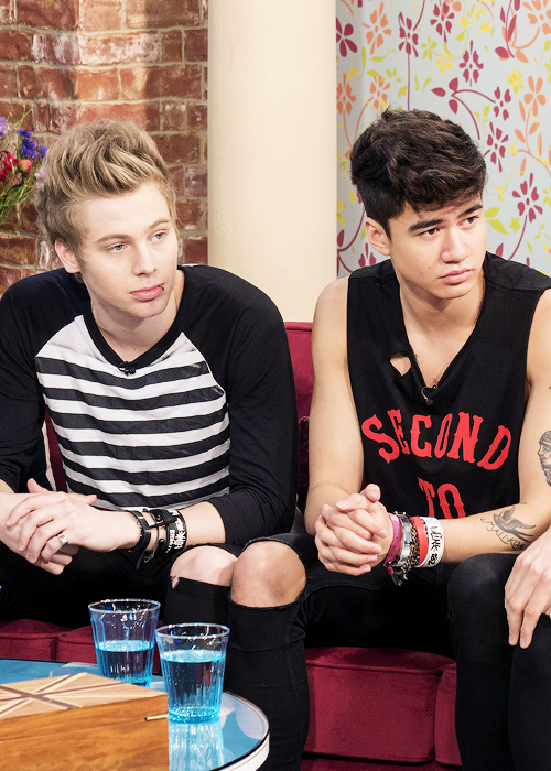 fivesource:  5 Seconds of Summer on ‘This Morning’ TV programme on June 30th, 2014.  