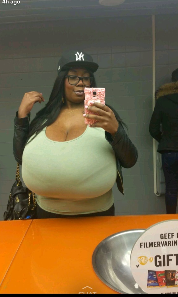 Fake Plastic Tits On Tumblr Thick And Curvy Curvy Girls
