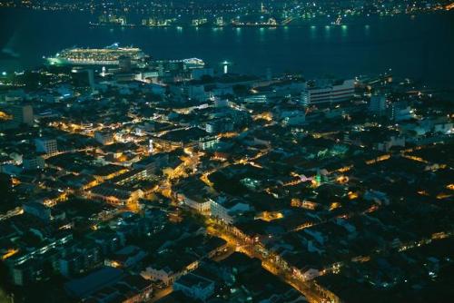 Penang at night, Fuji x100t, handheld.