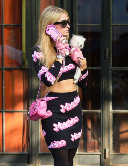  10/17/14 - Paris Hilton shopping in NYC.