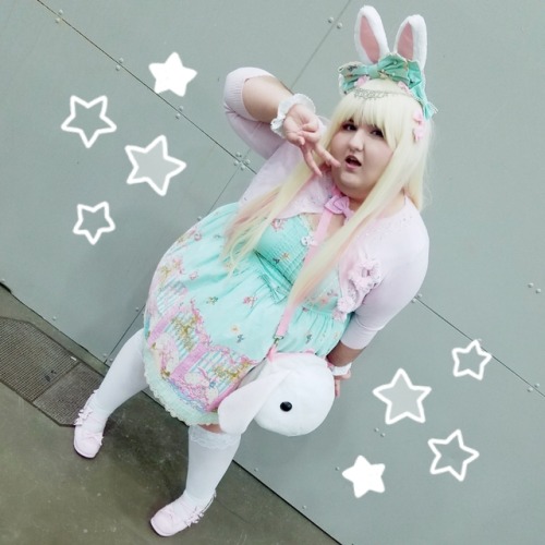fattychan:Shots of my coord from youmacon! my final form- Full Bunny lolDress: Bodyline Cinderella B