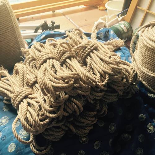 bluerisk: New kit of @m0cojute’s new M0cochine rope treated and ready for use. Let’s see