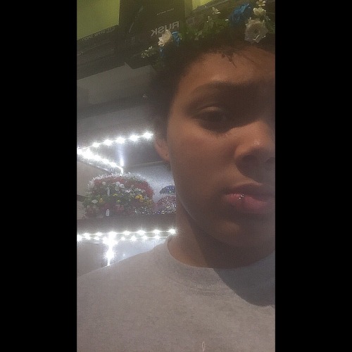 horseraddishinadish: flowerchild