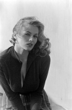 dgtales:model Anita Ekberg