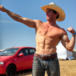 naked-straight-men:  Cowboy.Follow me, I need more followers. http://ift.tt/12rJAQH