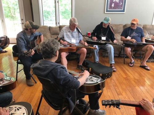 <p>Scenes from Friday… #nashvilledobrocamp #dobro #bluegrass #swing #notpicturedthethunderstormthatknockedoutthepower (at Fiddlestar)<br/>
<a href="https://www.instagram.com/p/BzAA7Lch1Ja/?igshid=wqmdign5ywd">https://www.instagram.com/p/BzAA7Lch1Ja/?igshid=wqmdign5ywd</a></p>