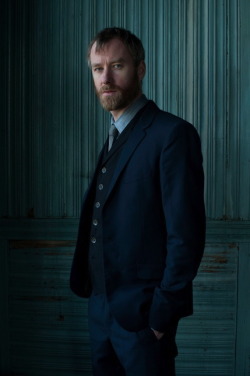 putonyourbathingsuits:  Matt Berninger + Suits 