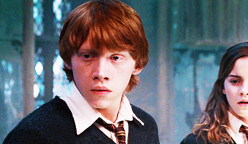 ronaldweasl-y:59-60/100 screencaps of Ron Weasley.