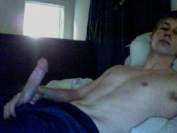 yummyblokes:    :Yummyblokes   