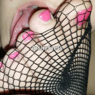 Fishnet photo set coming later on tonight. Btw!! I noticed I have no toe rings! :( someone should bu