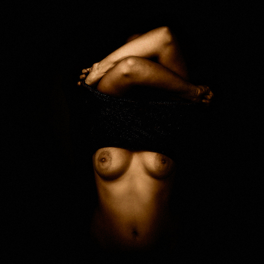 crinaprida: Geometry of lust. © Crina Prida 