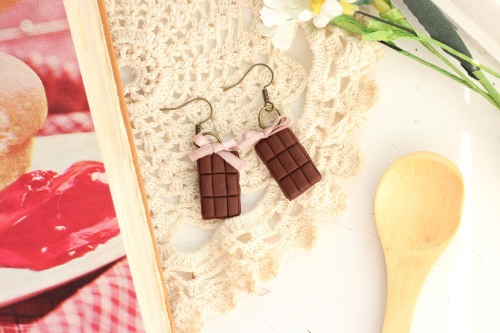 ash-elizabeth-art:Chocolate bar earringsPrice: $10 | Shipping: $3 US, $10 internationalWhere to find