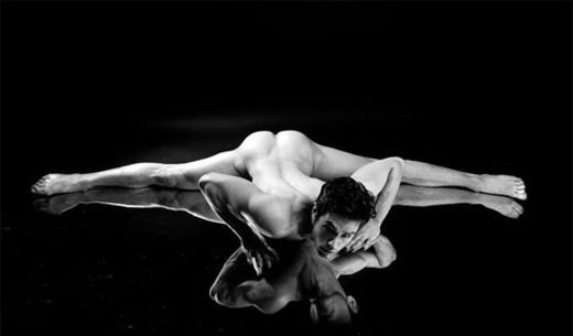 guysdoingthesplits:  abeautifulindiscretion:  Split Manner  (via TumbleOn) 