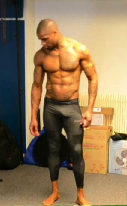 bone8210:  theofficialbadboyzclub:  Blooper or Intentional  Thick Dick Thursdays