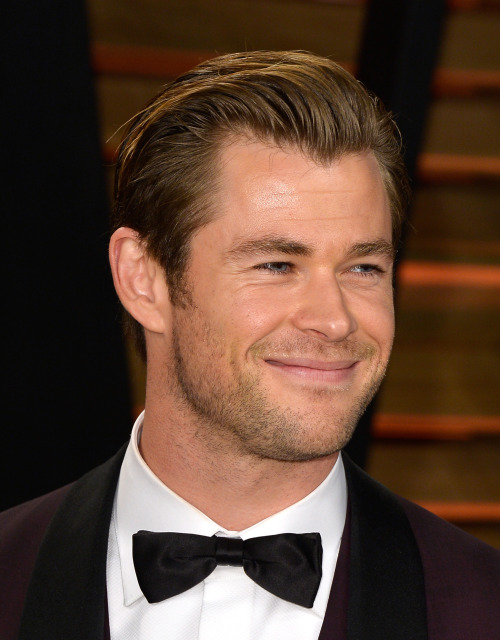 lordshezza: #HQ - Chris Hemsworth attends the 2014 Vanity Fair Oscar Party hosted by Graydon Ca