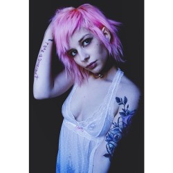 marmaladegirl90:  I hate my short hair 😔#manicmonday #suicidegirls #sghopefuls #pinkhair #marmalade #fuckoff #personal 