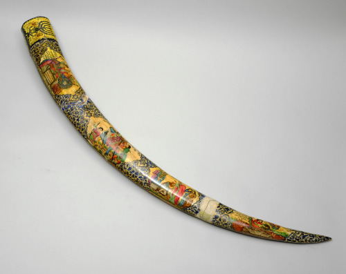 neuroticpantomime: zanabism: ofskfe: Ivory tusk painted with Jewish religious scenes accompanied by 