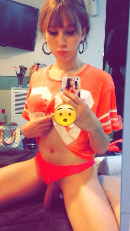 kyliemariafan:Find a shemale sex partner: bit.ly/1PeLsrf