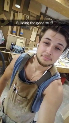 str8boysjerking:  When your bored at work 😜 