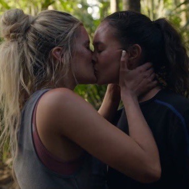 Spanish Lesbians Kissing Spanish Lesbians Kissing