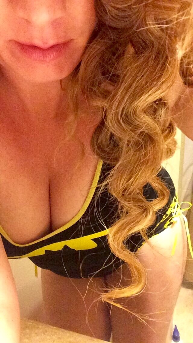 allthingssexyforu:  I’m batman 💛💛