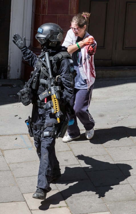 militaryarmament:  Police staging a mock Tunisia-style ‘marauding gun attack’ on streets of London in the biggest ever counter-terrorism exercise in the United Kingdom. The exercise included 999 services, intelligence agencies, Armed police, the military,