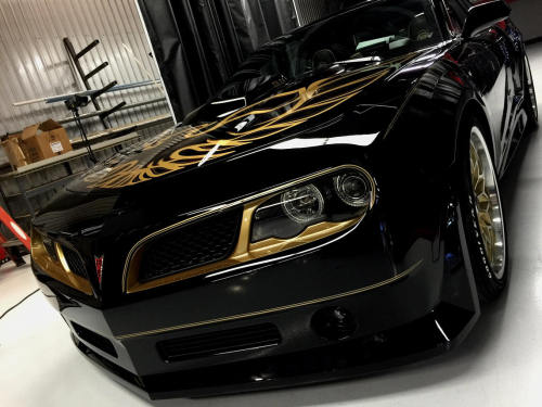 The Trans Am SE Bandit Edition is a Camaro SS that’s been rebuilt from the ground up, with the Trans