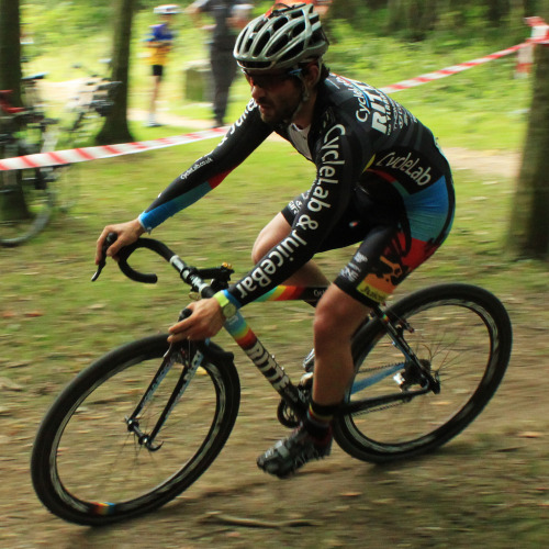 youcantbuyland:   IMG_5600_cropped Gavin Peacock, flickr.com  It’s a bit SHOUTY that kit, I like it.