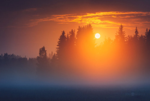 te5seract - Autumn Sunrise, Winter Glow &Finnish...