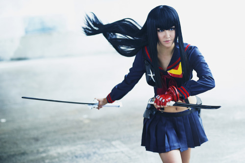 kanasaiii:  Kill la Kill キルラキル Satsuki Kiryuin 鬼龍院 皐月 by Kanasaiii Photos by Nik Yan & Cvy Bakuzan, Gako & Glove made by KanasaiiiCostume by Ashteyz LiewShoot Assist by Wong Yokey Heng, Data Ronin  nnnnnnNNNOOO YOU DO N OT