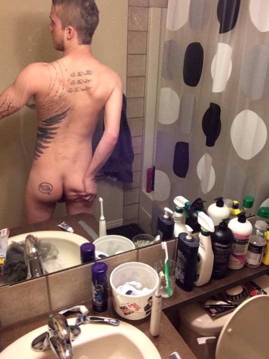 xxxozzie: FOLLOW FOR MORE ;) 