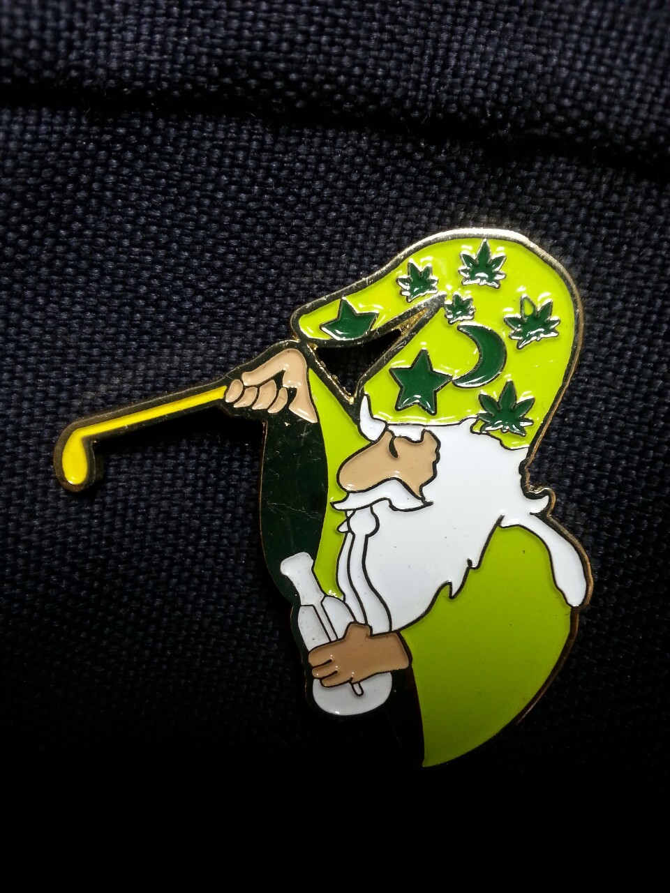 theganjafairy:  I am the ganja fairy, and this fellow here is my dab wizard
