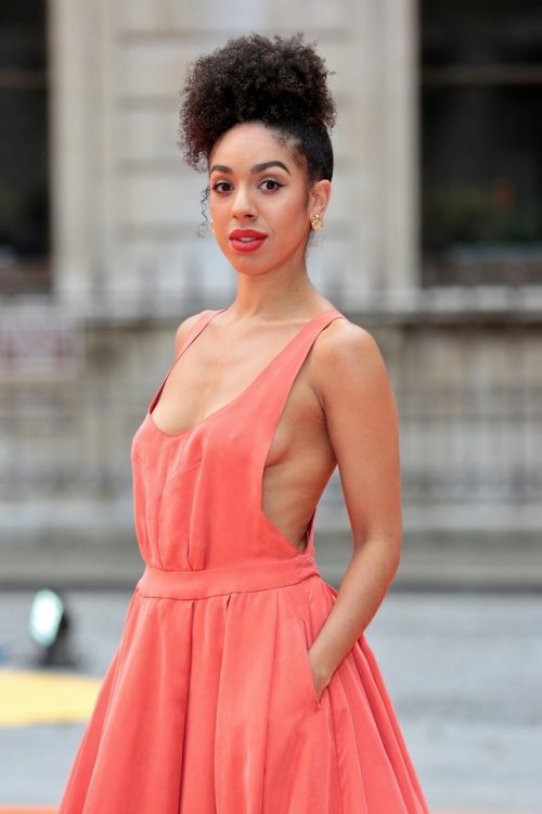 Pearl Mackie at the National Gallery Summer Exhibition (x)